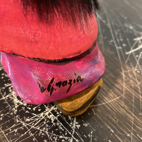 Vintage Signed Ted Degrazia figure “Away with my kite” - Picture 2 of 3